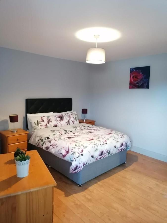 Oak House Apartment Ennis Dış mekan fotoğraf